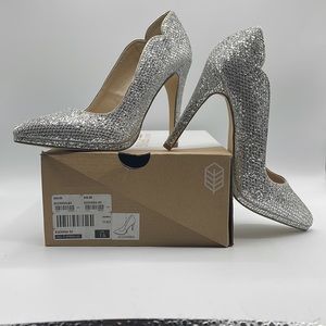 Call it Spring Suzanna Size 7.5 Sparkle heels
